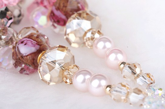 crystal charming necklace