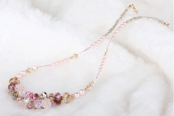 crystal charming necklace