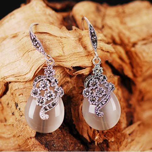 Thai 925 Silver Cat Eye Earrings